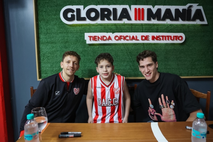 Lugarini y Whelan compartieron una tarde con los hinchas  - Imagen 4