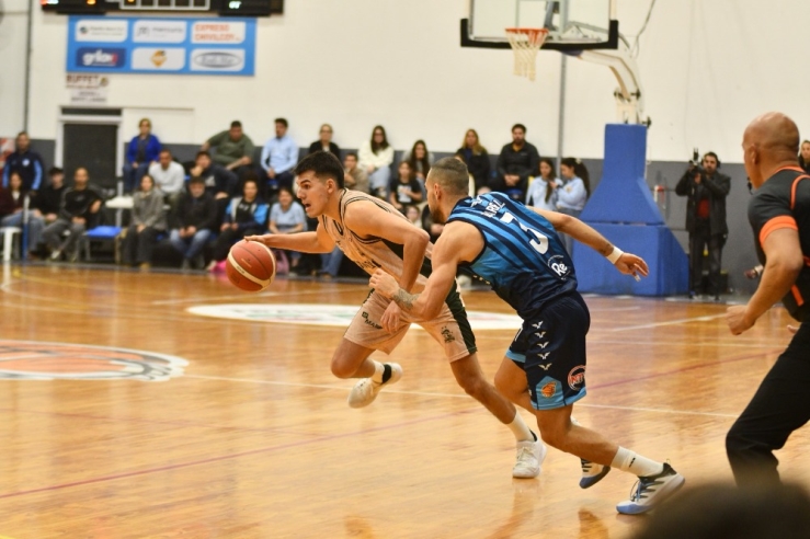 Gimnasia se impuso ante Racing  - Imagen 7