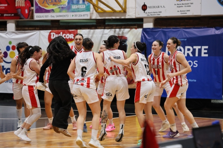 Instituto se quedó con el clásico en el debut  - Imagen 2