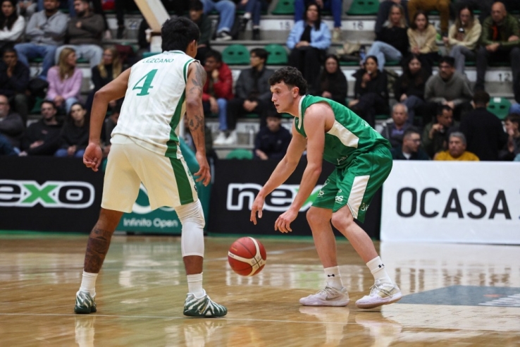 Atenas se quedó con el duelo ante Ferro - Imagen 3