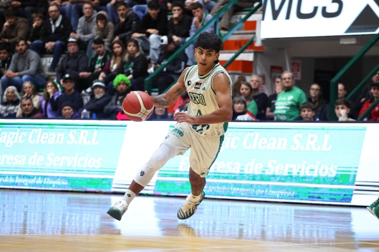 Atenas se quedó con el duelo ante Ferro - Imagen 6