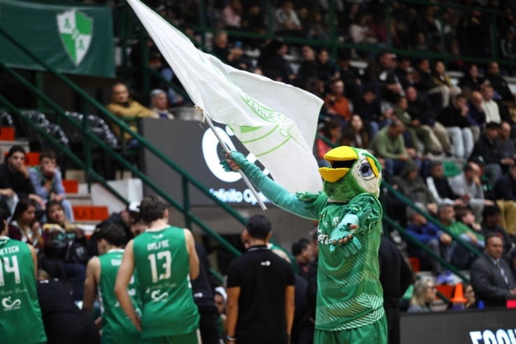 Atenas se quedó con el duelo ante Ferro - Imagen 8