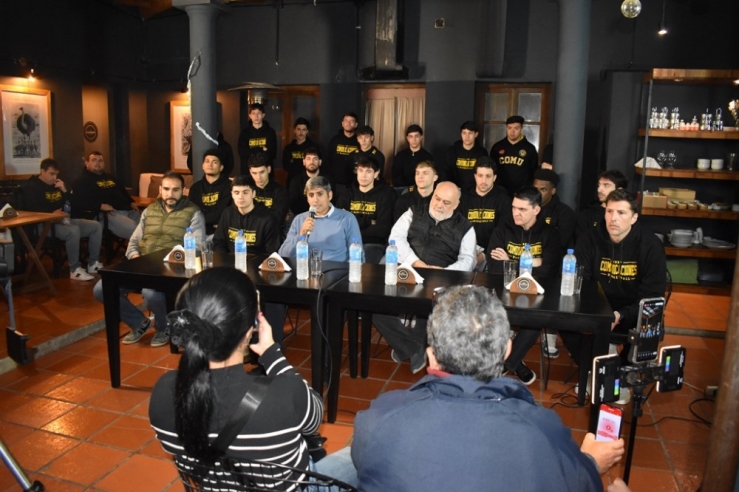 Comunicaciones presentó el plantel para una nueva temporada - Imagen 4