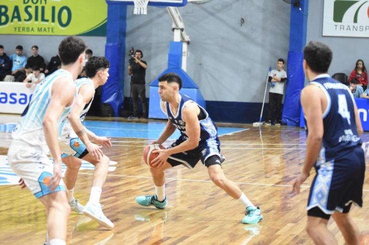 Racing se hizo fuerte en Oberá - Imagen 8