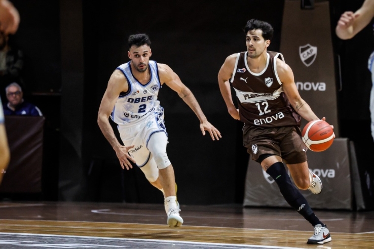 Platense se hizo fuerte en el cierre y se quedó con un triunfazo ante Oberá - Imagen 8