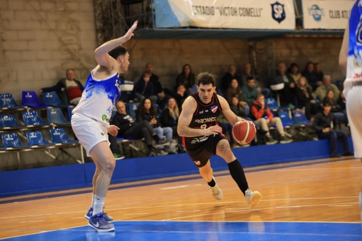 Sólido debut de Santa Paula - Imagen 6