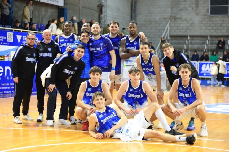 Sólido debut de Santa Paula - Imagen 8