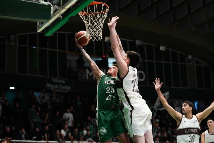 Ferro volvió al triunfo en casa - Imagen 6