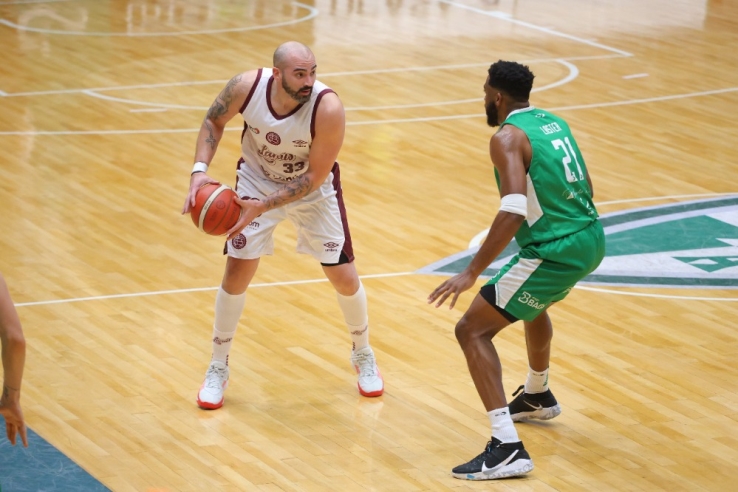 Atenas sumó su tercera victoria en fila - Imagen 2