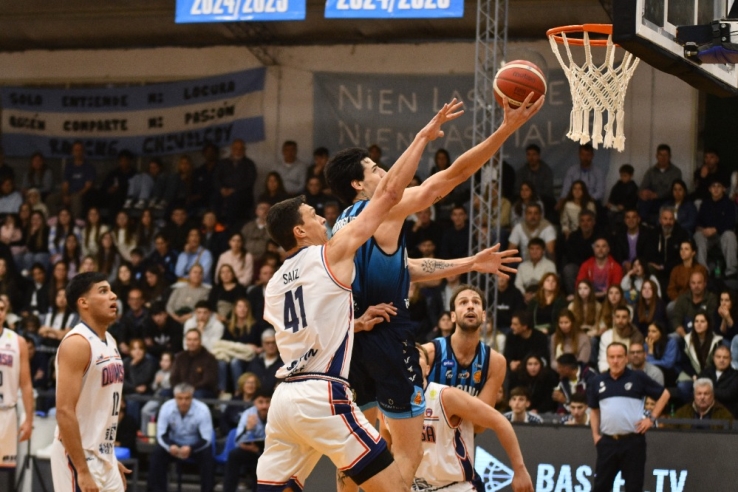 Quimsa derrotó a Racing y se sostiene invicto en la LNB - Imagen 6